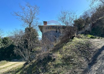 Casa all\'aperto - Trilocale Via Leonardo Da Vinci, Montaquila - foto 10