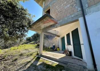 Terrazza - Trilocale Via Leonardo Da Vinci, Montaquila - foto 14