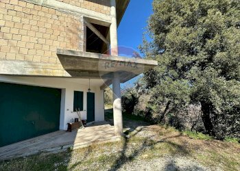 Casa all\'aperto - Trilocale Via Leonardo Da Vinci, Montaquila - foto 18