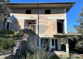 Casa all\'aperto - Trilocale Via Leonardo Da Vinci, Montaquila - foto 19