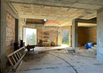 Parcheggio - Trilocale Via Leonardo Da Vinci, Montaquila - foto 29