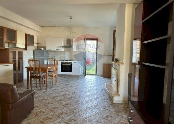 Cucina - Trilocale Via Leonardo Da Vinci, Montaquila - foto 48