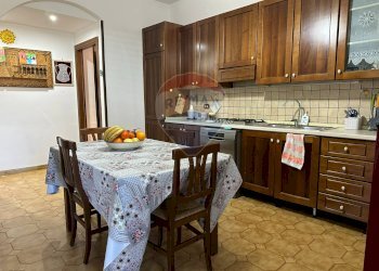 Cucina - Casa semi indipendente Località Colle, Colli a Volturno - foto 3