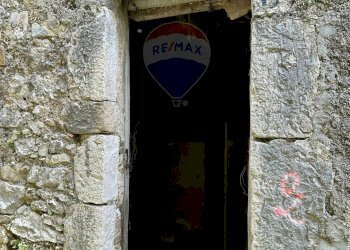 Dettagli - Independent house Via Vicolo Cappella
 
snc, Rocchetta a Volturno - photo 35