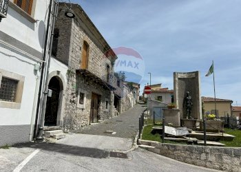 Edificio all\'aperto - Independent house Via Vicolo Cappella
 
snc, Rocchetta a Volturno - photo 70