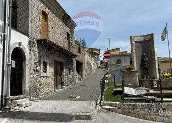 Edificio all\'aperto - Independent house Via Vicolo Cappella
 
snc, Rocchetta a Volturno - photo 71