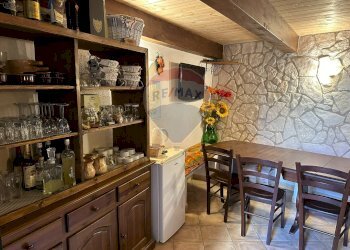 Sala da pranzo - Casa semi indipendente Via Buonconsiglio
 
snc, Scapoli - foto 39