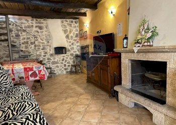 Soggiorno - Casa semi indipendente Via Buonconsiglio
 
snc, Scapoli - foto 1