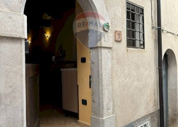 Edificio all\'aperto - Casa semi indipendente Via Buonconsiglio
 
snc, Scapoli - foto 4