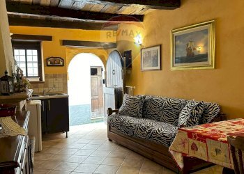 Soggiorno - Casa semi indipendente Via Buonconsiglio
 
snc, Scapoli - foto 11