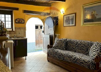 Soggiorno - Casa semi indipendente Via Buonconsiglio
 
snc, Scapoli - foto 13