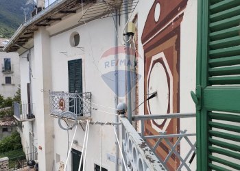 Balcone - Trilocale Via Nazionale
 
13, Civitella Alfedena - foto 8