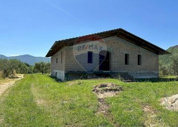 Casa all\'aperto - Casa indipendente Via Botticelli
 
snc, Montaquila - foto 5