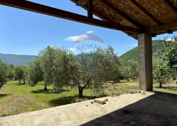 Giardino - Casa indipendente Via Botticelli
 
snc, Montaquila - foto 19