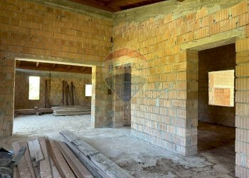 Edificio all\'aperto - Casa indipendente Via Botticelli
 
snc, Montaquila - foto 49