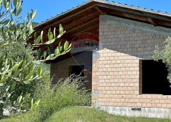 Casa all\'aperto - Casa indipendente Via Botticelli
 
snc, Montaquila - foto 55