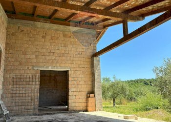 Parcheggio - Casa indipendente Via Botticelli
 
snc, Montaquila - foto 63