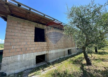 Casa all\'aperto - Casa indipendente Via Botticelli
 
snc, Montaquila - foto 64