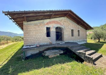 Casa all\'aperto - Casa indipendente Via Botticelli
 
snc, Montaquila - foto 68