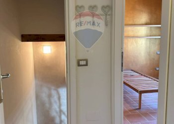 Hall / corridoio - Independent house Via Garibaldi, Rocchetta a Volturno - photo 55