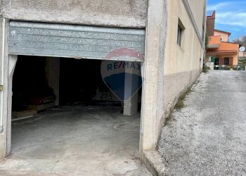 Parcheggio - Magazzino Via Isernia, Colli a Volturno - foto 13