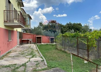 Giardino - Independent house Via Collalto
 
snc, Scapoli - photo 1