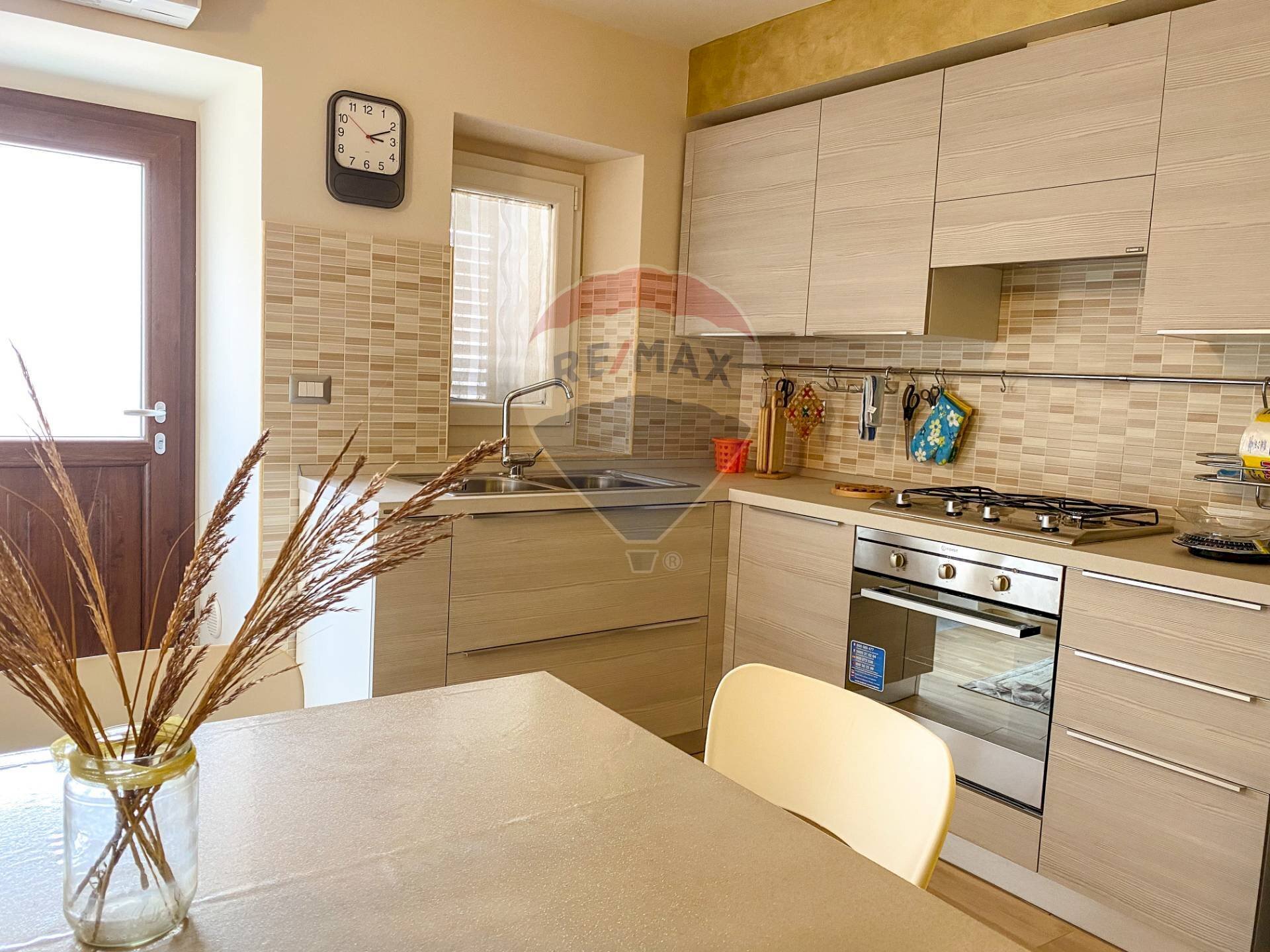 Cucina - Casa indipendente Via Occidentale, Fornelli - foto 1