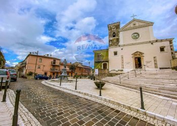 Edificio all\'aperto - Casa indipendente Via Occidentale, Fornelli - foto 2