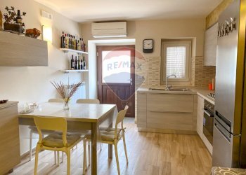 Cucina - Casa indipendente Via Occidentale, Fornelli - foto 3