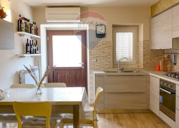 Cucina - Casa indipendente Via Occidentale, Fornelli - foto 14