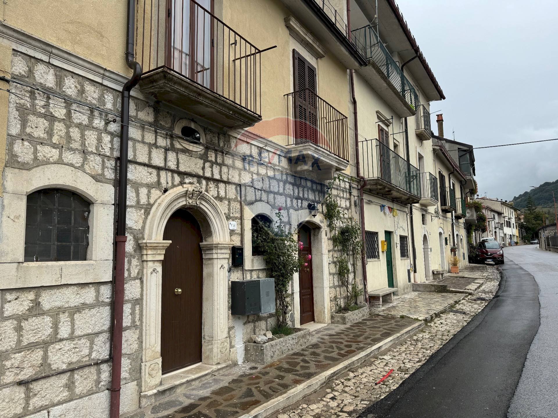 Edificio all\'aperto - Trilocale Via Roma
 
Snc, Barrea - foto 3