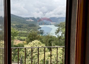 Balcone - Trilocale Via Roma
 
Snc, Barrea - foto 2