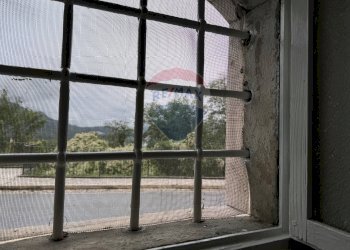 Dettagli - Trilocale Via Roma
 
Snc, Barrea - foto 12