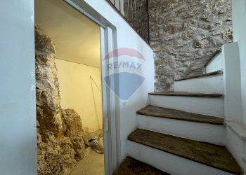 Scale - Trilocale Via Roma
 
Snc, Barrea - foto 31