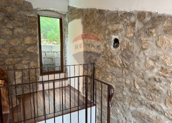 Scale - Trilocale Via Roma
 
Snc, Barrea - foto 38