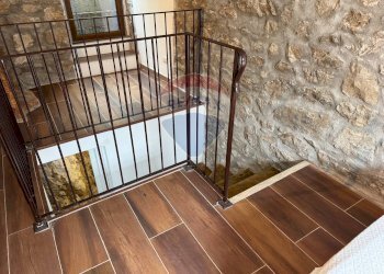 Scale - Trilocale Via Roma
 
Snc, Barrea - foto 39