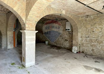 Parcheggio - Casa semi indipendente Via Degli Abruzzi
 
12, Roccasicura - foto 7