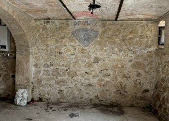 Stanza vuota - Casa semi indipendente Via Degli Abruzzi
 
12, Roccasicura - foto 8