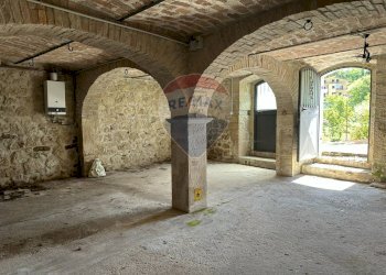 Parcheggio - Casa semi indipendente Via Degli Abruzzi
 
12, Roccasicura - foto 16