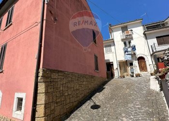Edificio all\'aperto - Casa semi indipendente Via Degli Abruzzi
 
12, Roccasicura - foto 22