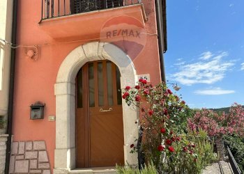 Casa all\'aperto - Casa semi indipendente Via Degli Abruzzi
 
12, Roccasicura - foto 28