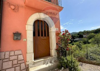 Casa all\'aperto - Casa semi indipendente Via Degli Abruzzi
 
12, Roccasicura - foto 30