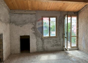 Stanza vuota - Casa semi indipendente Via Degli Abruzzi
 
12, Roccasicura - foto 41