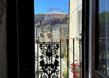 Balcone - Casa semi indipendente Via Degli Abruzzi
 
12, Roccasicura - foto 96