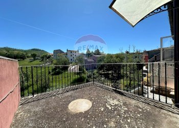 Balcone - Casa semi indipendente Via Degli Abruzzi
 
12, Roccasicura - foto 118