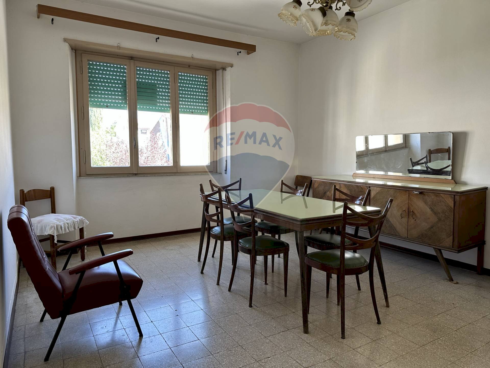 Sala da pranzo - Four-room apartment Via Giuseppe Mazzini
 
1, Rocchetta a Volturno - photo 2