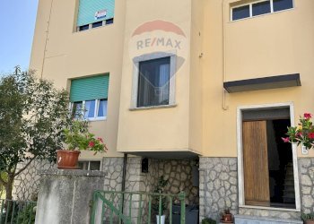 Edificio all\'aperto - Quadrilocale Via Giuseppe Mazzini
 
1, Rocchetta a Volturno - foto 1