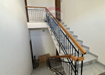 Scale - Quadrilocale Via Giuseppe Mazzini
 
1, Rocchetta a Volturno - foto 8