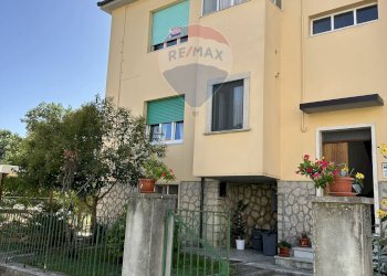 Edificio all\'aperto - Quadrilocale Via Giuseppe Mazzini
 
1, Rocchetta a Volturno - foto 67