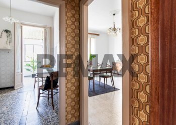 Hall / corridoio - Four-room apartment Via Giuseppe Mazzini
 
1, Rocchetta a Volturno - photo 21
